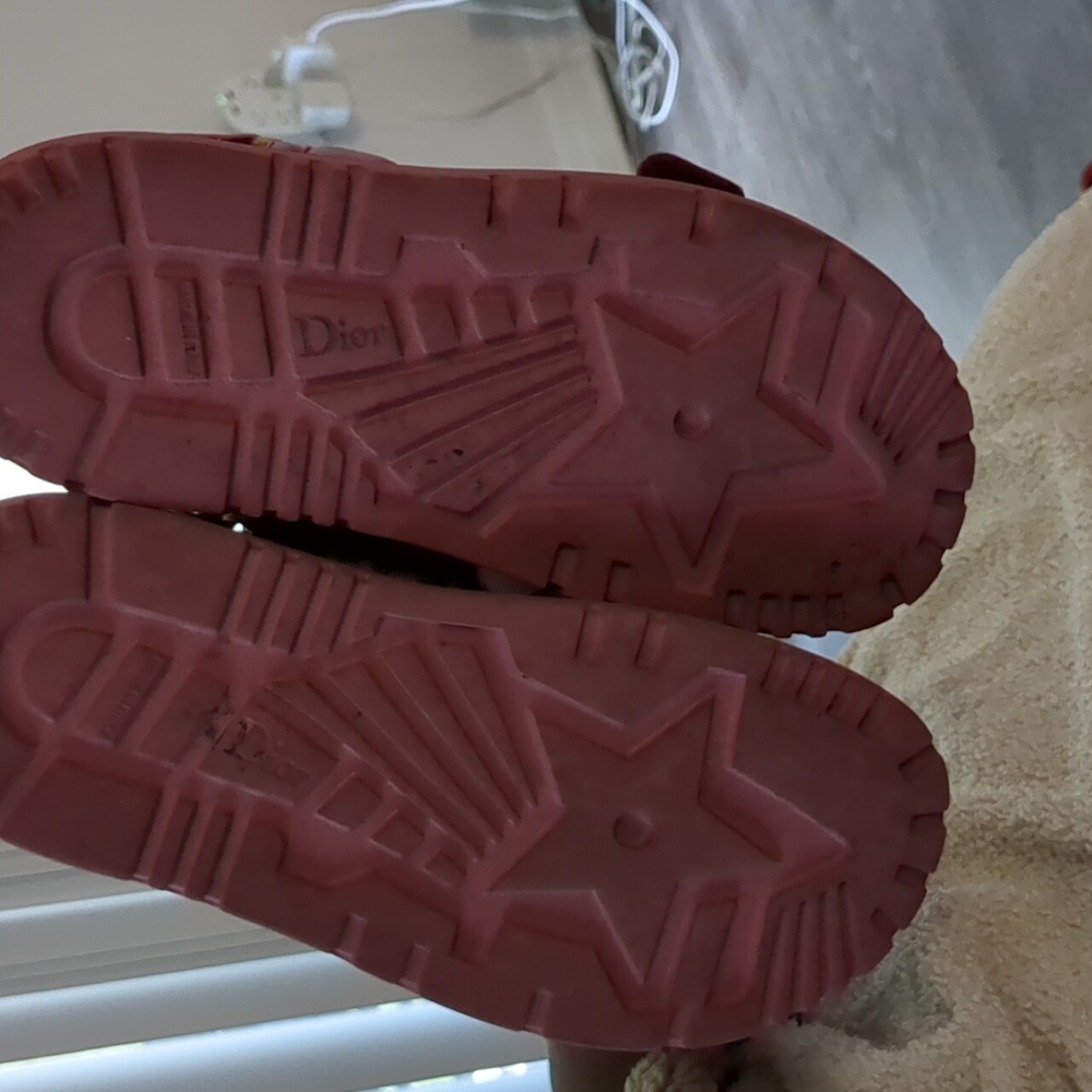 Sandals - Picture 3 of 4